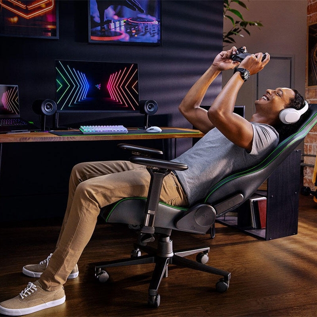 Razer Gaming Chair Enki Black/Green