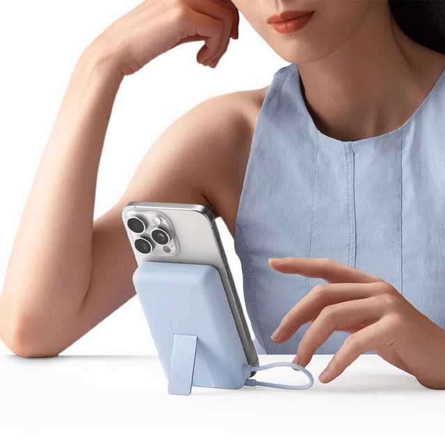 Xiaomi Magnetic Power Bank 10000mAh with Built-in Stand Blue
