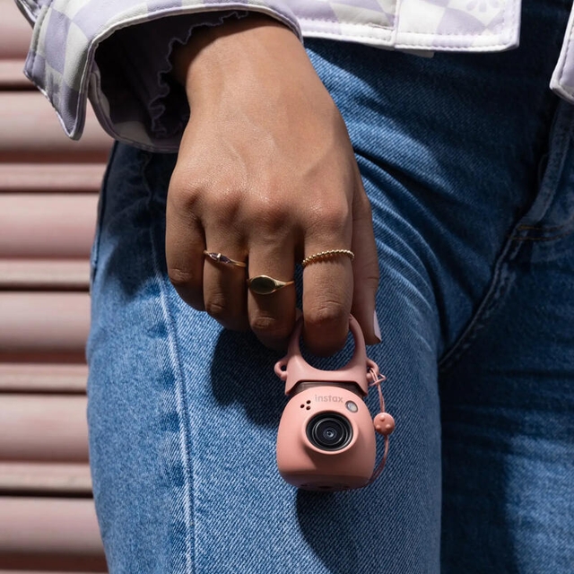 Fujifilm Instax Pal Compact Pink