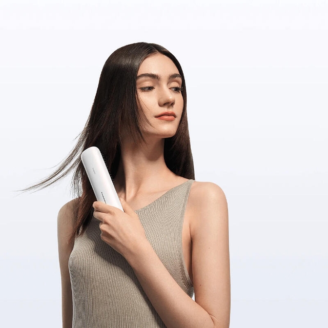 Xiaomi Cordless Hair Straightener Brush White