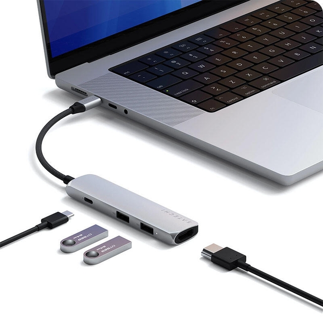 SATECHI 4-in-1 USB-C Slim Multiport Adapter 4K Silver