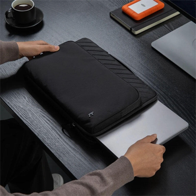 Tomtoc Voyage A24 Laptop Briefcase 15 A24E3D1 Black