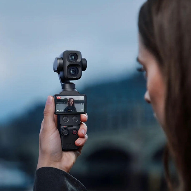 DJI Osmo Pocket 4P Standard Combo Black
