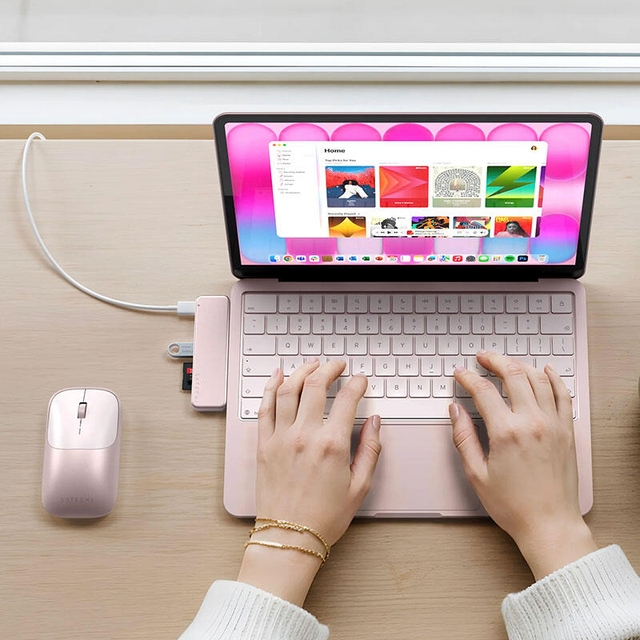 Satechi USB-c Snap HUB Blush