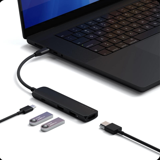 Satechi 4-in-1 USB-C Slim Multiport Adapter 4K ST-P4SK Black
