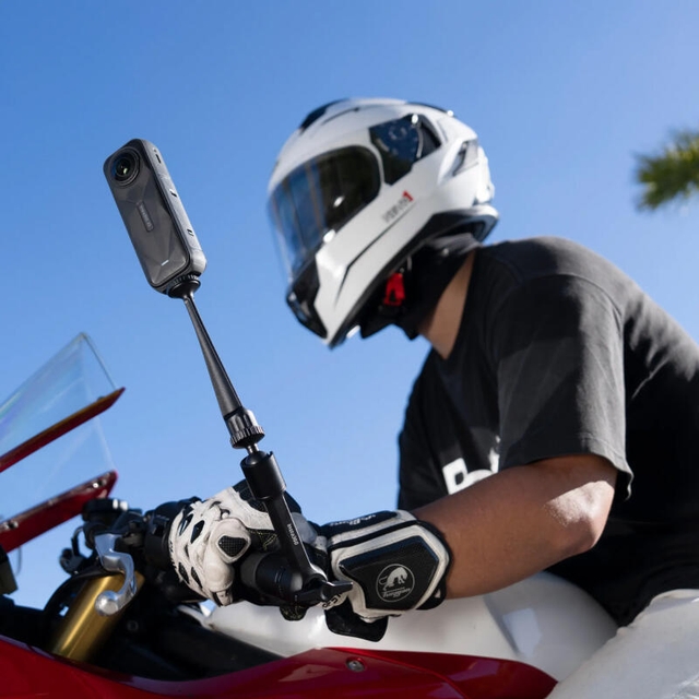 Insta360 Motorcycle Magic Arm Black