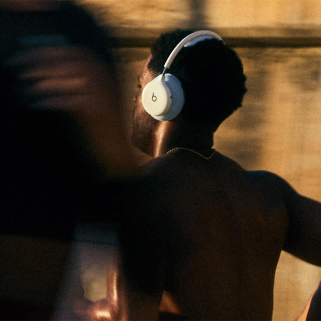 Beats 360 Over-Ear Headphones Cloud