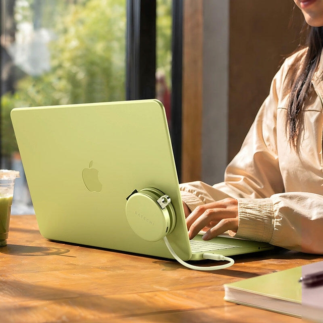 SATECHI OntheGo 5-in-1 Multiport Adapter Citrus