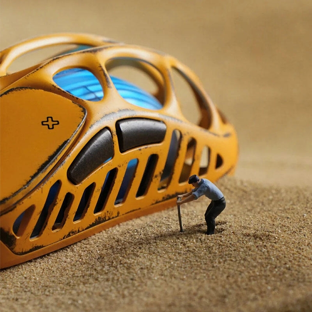 GravaStar Gaming Mouse Special Edition Mercury X Wireless Battle Worn Yellow