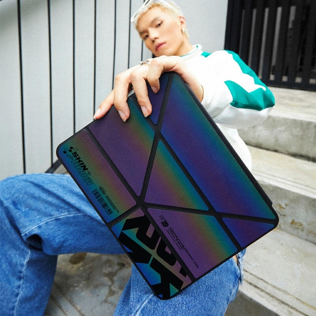 Skinarma Kira Kobai Apple Ipad Pro 11 Hologram