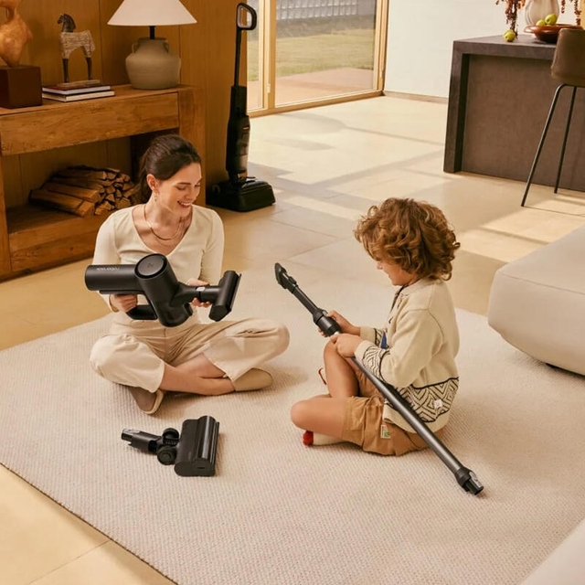 Roborock Wet and Dry Vacuum Cleaner F25 Combo Black