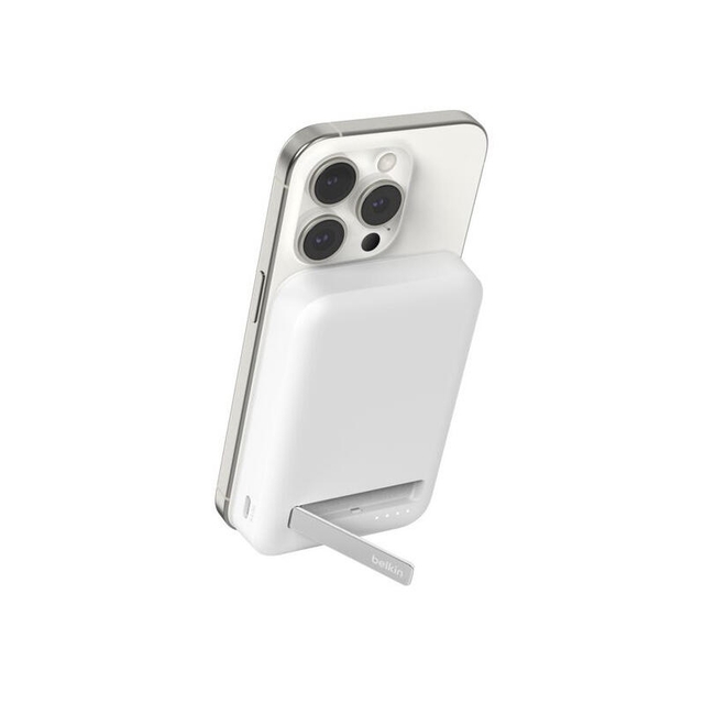 Belkin Magnetic Wireless Power Bank Qi2 15W 8000mAh With Stand BPD007BTWH White